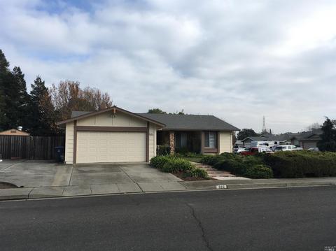 698 Alpine Ct, Fairfield, CA 94534 photo 2