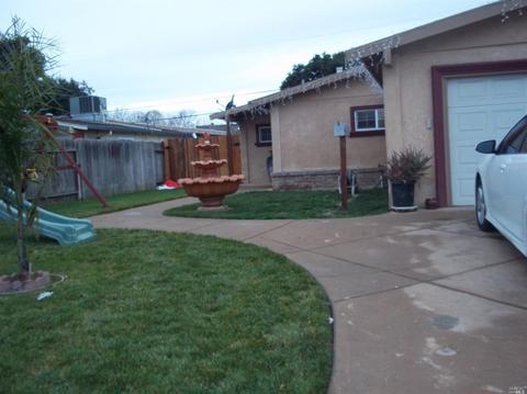 1631 Clay St, Fairfield, CA 94533 photo 2