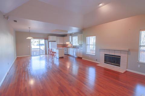 1859 Wright St, Santa Rosa, CA 95404 photo 4