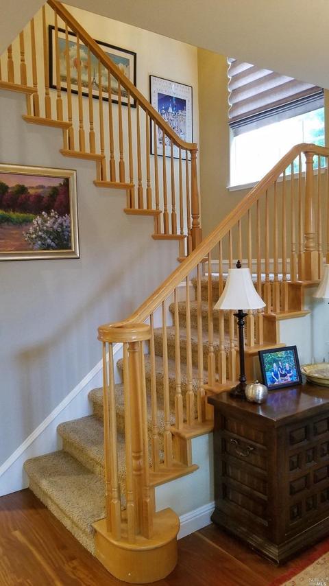 1688 Stirrup Loop, Healdsburg, CA 95448 photo 4