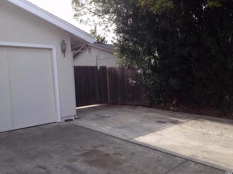 645 Berkshire Dr, Dixon, CA 95620 photo 5