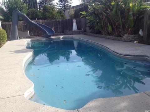 645 Berkshire Dr, Dixon, CA 95620 photo 2