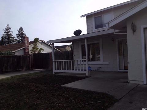 645 Berkshire Dr, Dixon, CA 95620 photo 4