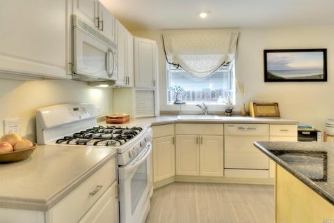 73 Gregory Dr, Fairfax, CA 94930 photo 9
