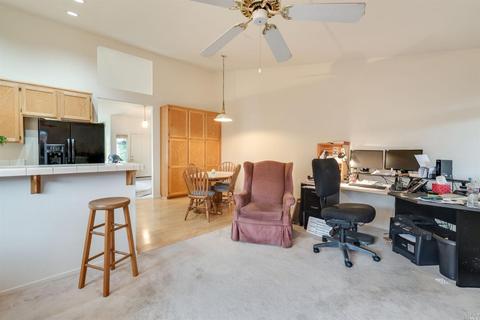 6450 Billington Ct, Windsor, CA 95492 photo 9