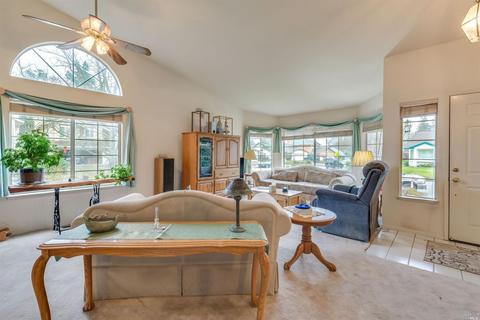 6450 Billington Ct, Windsor, CA 95492 photo 12