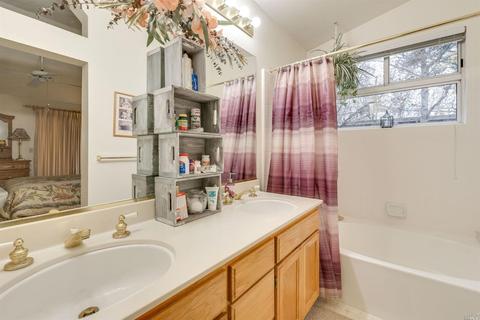 6450 Billington Ct, Windsor, CA 95492 photo 16