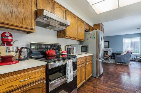 741 Rose Dr, Benicia, CA 94510 photo 9