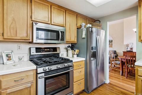 9580 Wellington Cir, Windsor, CA 95492 photo 16