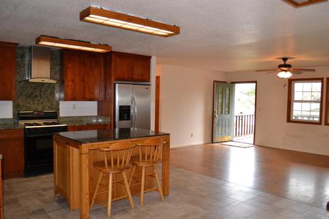 2710 Deer Ln, Willits, CA 95490 photo 4