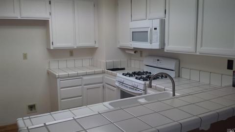 6417 Apollo Pl, Windsor, CA 95492 photo 3