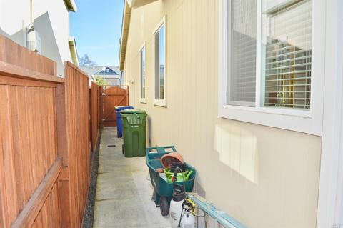 7737 Foppiano Way, Windsor, CA 95492 photo 32