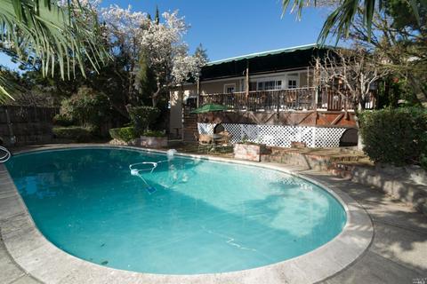 767 Ernest Dr, Sonoma, CA 95476 photo 2