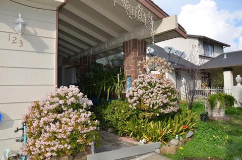 123 Limestone Dr, Vallejo, CA 94589 photo 2