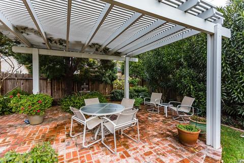 321 Edgewood Dr, Vacaville, CA 95688 photo 33