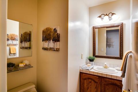 321 Edgewood Dr, Vacaville, CA 95688 photo 28