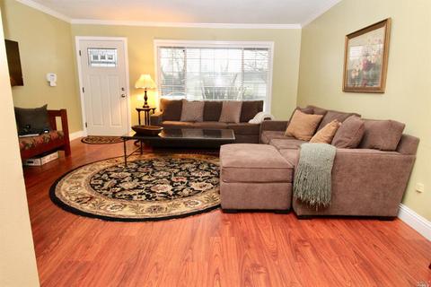 8372 Lakewood Ave, Cotati, CA 94931 photo 3