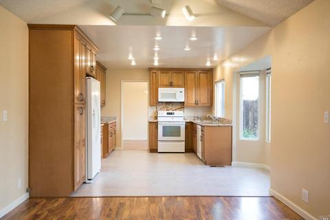 776 Ash Ct, Fairfield, CA 94533 photo 7
