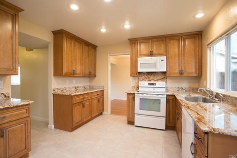 776 Ash Ct, Fairfield, CA 94533 photo 3