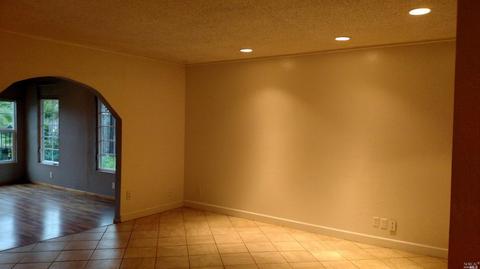 241 Serrano Dr, Fairfield, CA 94533 photo 16