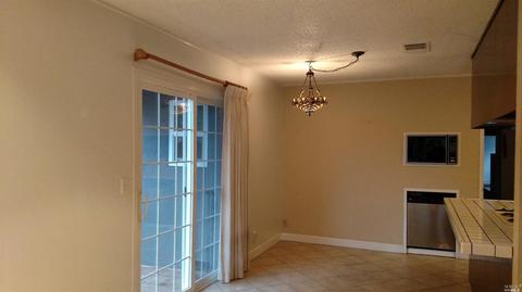 241 Serrano Dr, Fairfield, CA 94533 photo 5