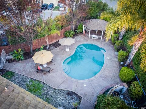 655 Woodard Way, Dixon, CA 95620 photo 3