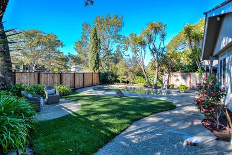 307 Cape Ct, Mill Valley, CA 94941 photo 4