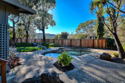 307 Cape Ct, Mill Valley, CA 94941 photo 2