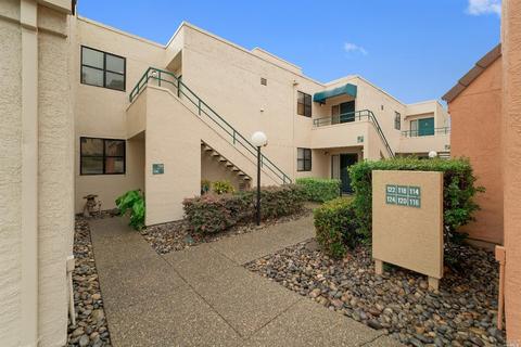 122 Nantucket Ln, Vallejo, CA 94590 photo 1