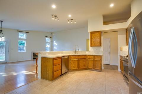 1475 Austin Dr, Dixon, CA 95620 photo 5