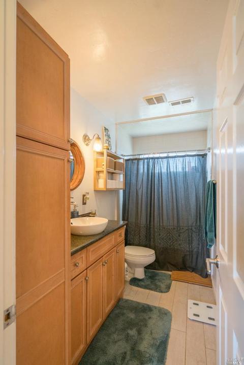 1242 Needham Dr, Vacaville, CA 95687 photo 3