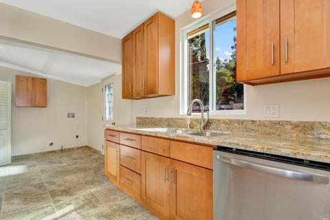 2745 Georgia St, Vallejo, CA 94591 photo 9