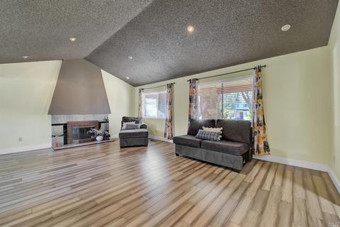 136 Royal Ct, Vallejo, CA 94591 photo 14