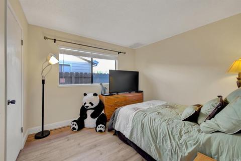 136 Royal Ct, Vallejo, CA 94591 photo 38