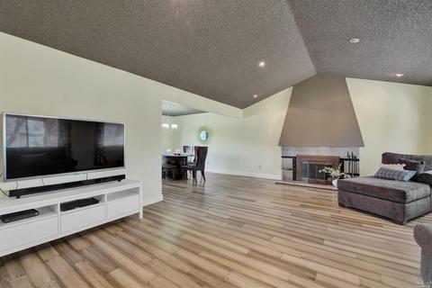136 Royal Ct, Vallejo, CA 94591 photo 15