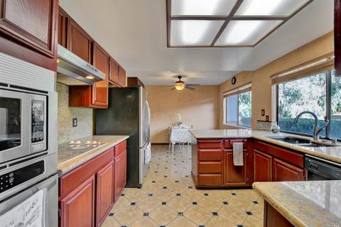 136 Royal Ct, Vallejo, CA 94591 photo 22