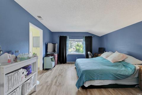 136 Royal Ct, Vallejo, CA 94591 photo 41