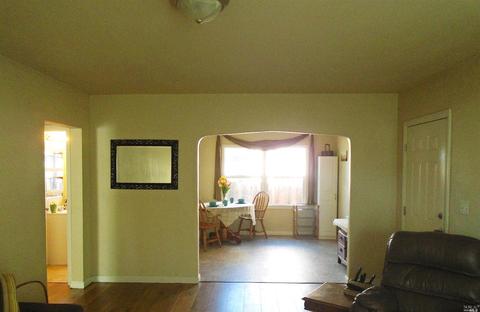 137 Muller St, Vallejo, CA 94590 photo 4