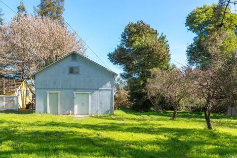 Undisclosed, Petaluma, CA 94952 photo 2