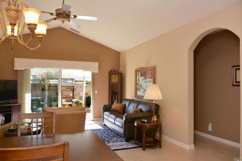 848 Patti Page Ct, Windsor, CA 95492 photo 3