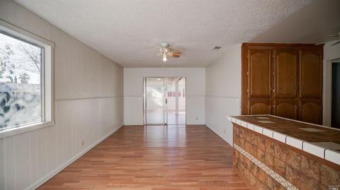 1019 Tanager Ln, Fairfield, CA 94533 photo 11