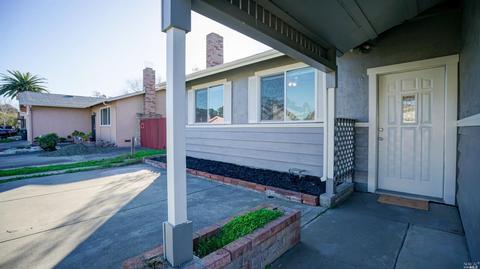 1019 Tanager Ln, Fairfield, CA 94533 photo 2