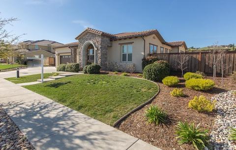 848 Elderberry Loop, Vacaville, CA 95688 photo 5