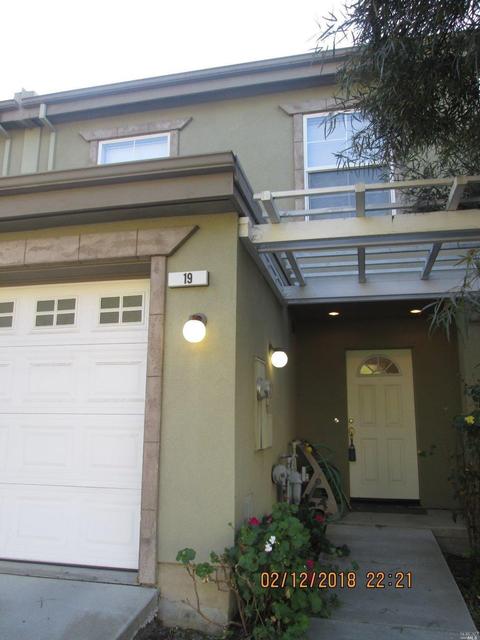 300 Locust Dr #19, Vallejo, CA 94591 photo 1