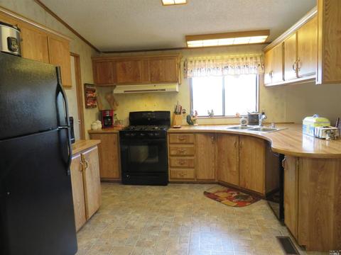7830 Lakeside Dr, Ukiah, CA 95482 photo 5