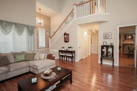 1310 Ferrero Dr, Dixon, CA 95620 photo 2