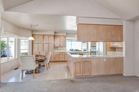 1022 Elsbree Ln, Windsor, CA 95492 photo 9