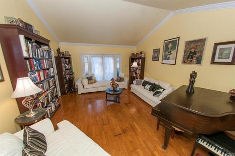 10 Barkley Ct, Vallejo, CA 94591 photo 3