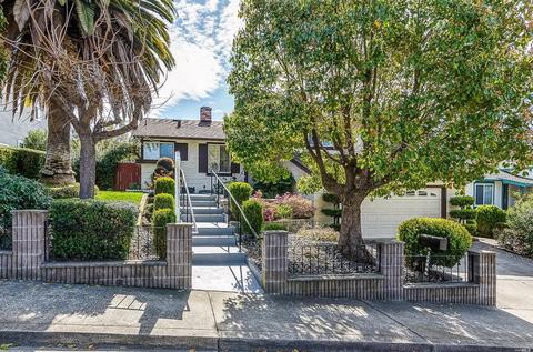 554 Lori Dr, Benicia, CA 94510 photo 2