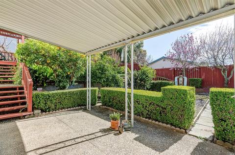 554 Lori Dr, Benicia, CA 94510 photo 5